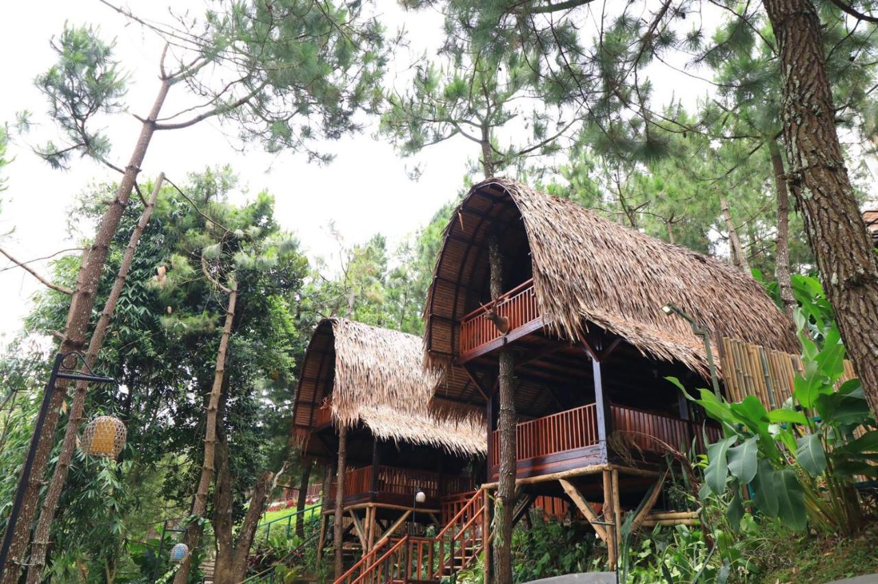 The Lodge Maribaya Cikareumbi Eksteriør bilde