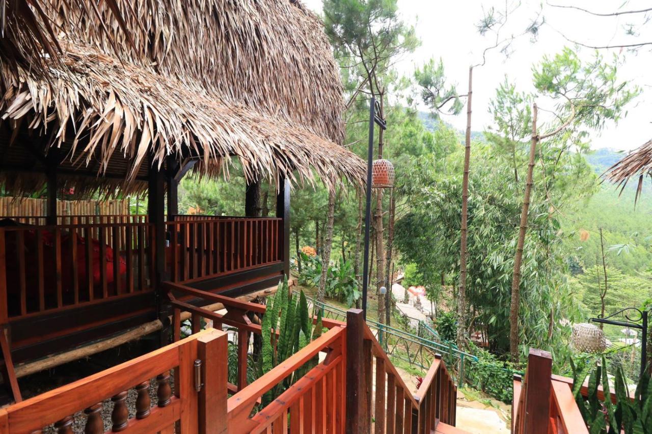The Lodge Maribaya Cikareumbi Eksteriør bilde