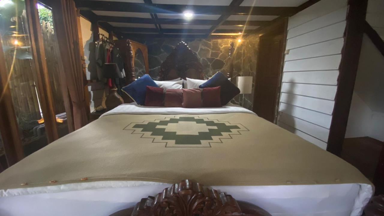 The Lodge Maribaya Cikareumbi Eksteriør bilde