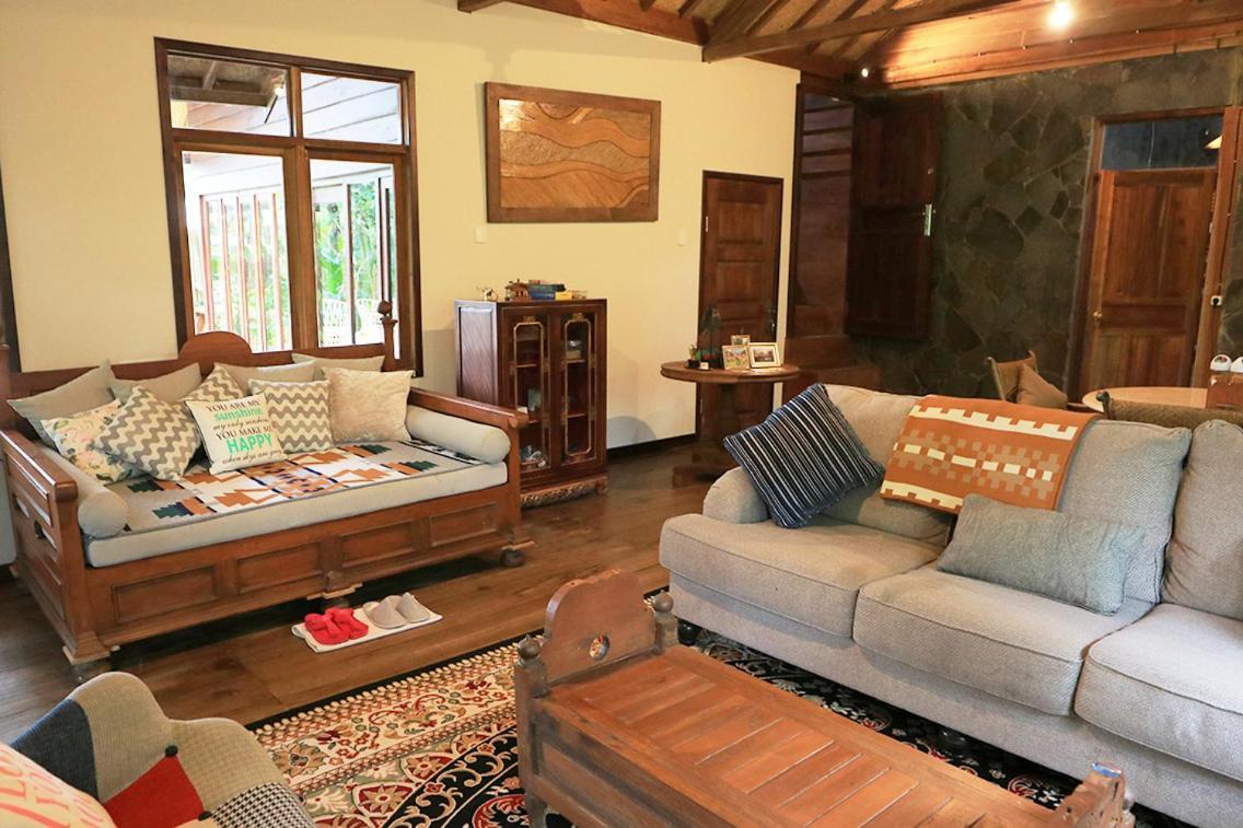 The Lodge Maribaya Cikareumbi Eksteriør bilde
